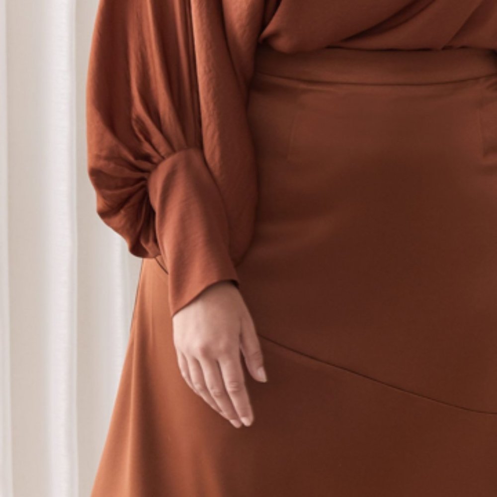 Stunning Balloon Sleeve Off the Shoulder Blouse- NWT- Size 1x - Picture 2 of 6
